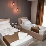 Brilliant & 5* Golem (Tirana)