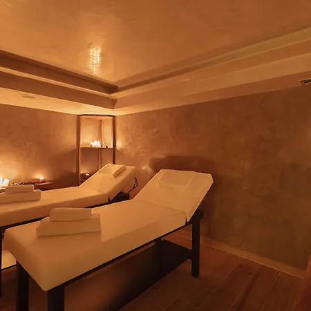 Brilliant & Golem (Tirana)