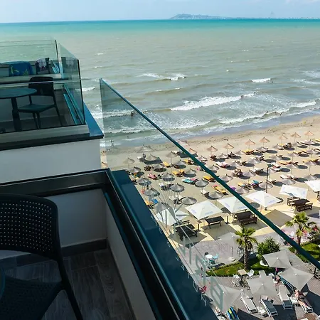 Brilliant & Hotel