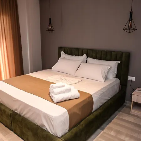 מלון Brilliant &