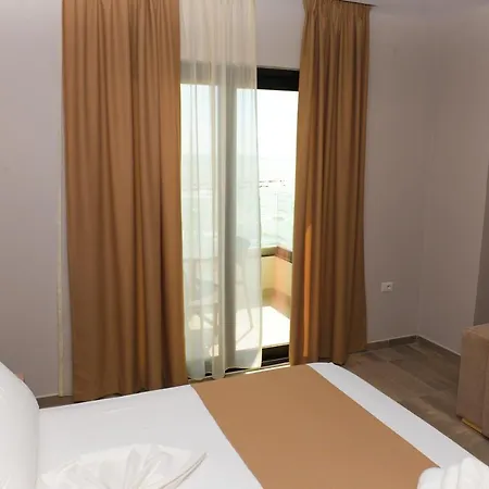 Hotel Brilliant &