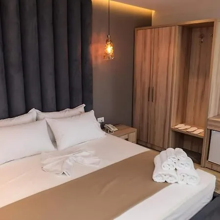 Brilliant & Hotel