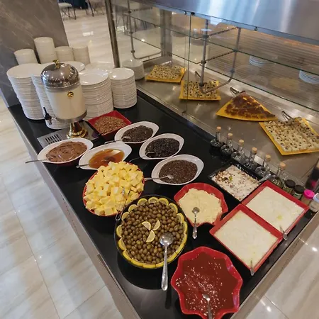 Brilliant & Golem (Tirana)