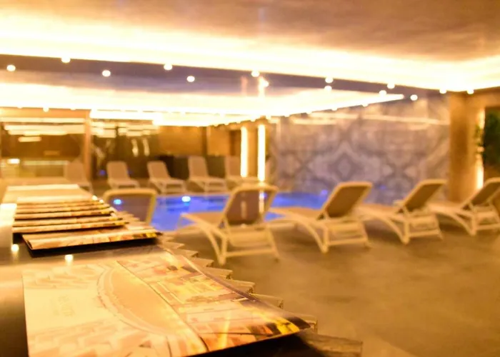 Brilliant & מלון גולם