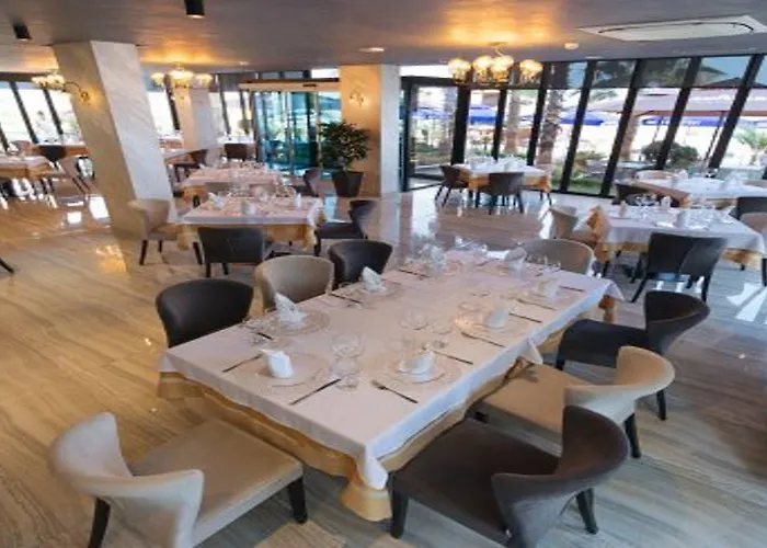 Brilliant & Hotel Golem (Tirana)