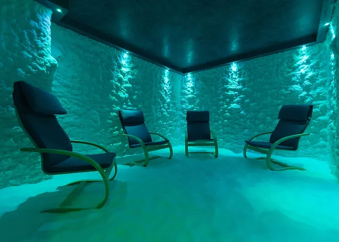 Hotel Brilliant & Golem (Tirana)