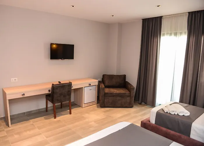 Brilliant & 5* גולם