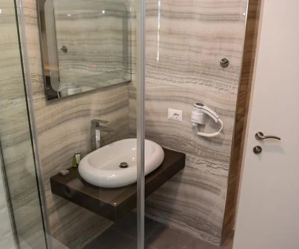 Brilliant & Hotel 5*