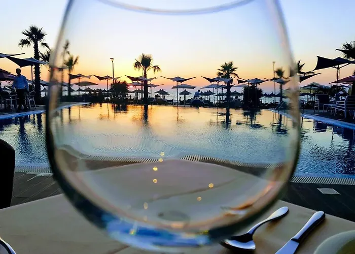 Brilliant & Golem (Tirana)