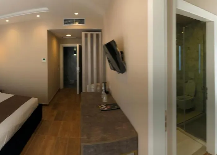 Hotel Brilliant & 5*